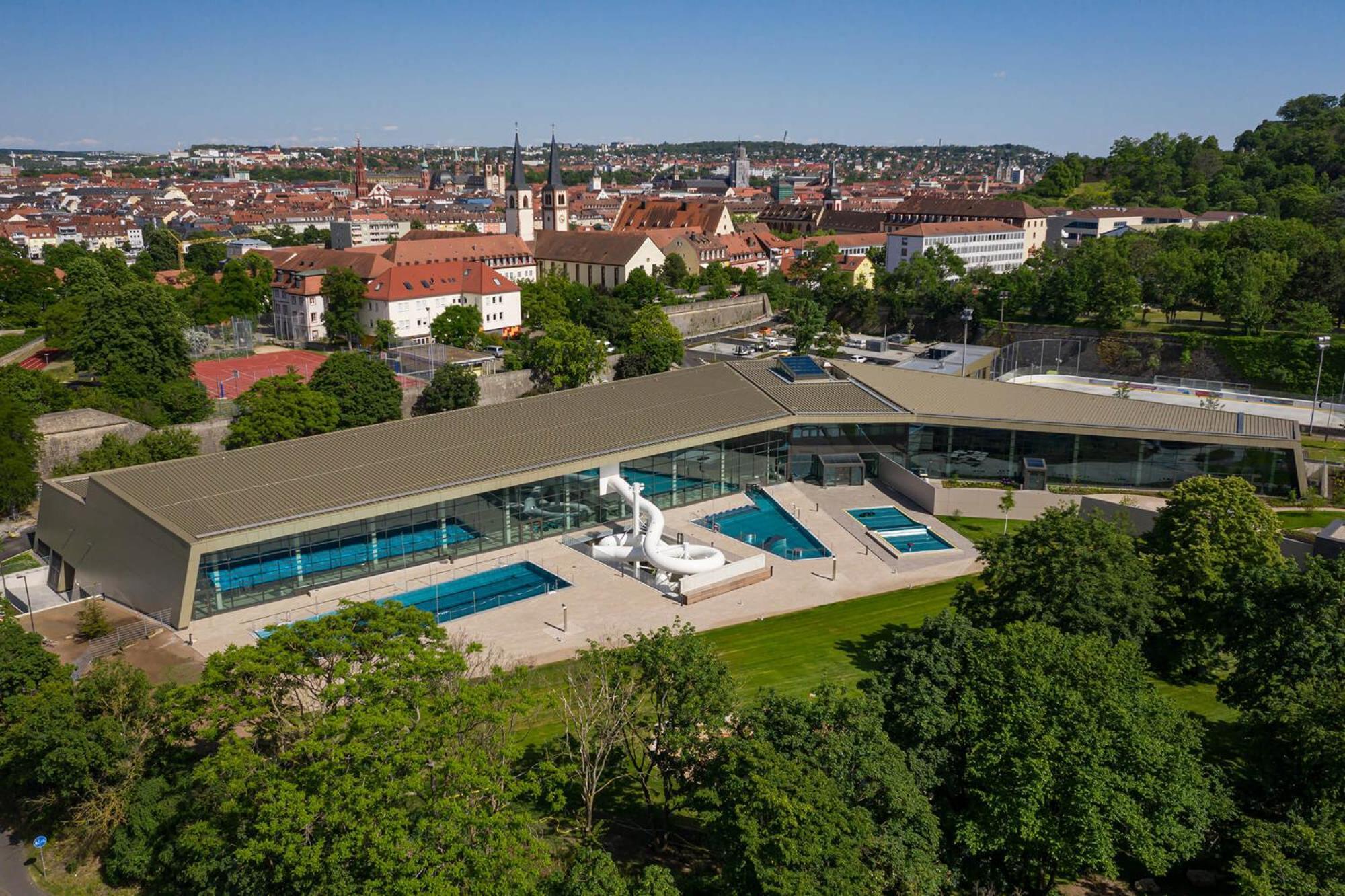3 Zimmerwohnung In Naehe Uniklinik, Free Parking Apartment *